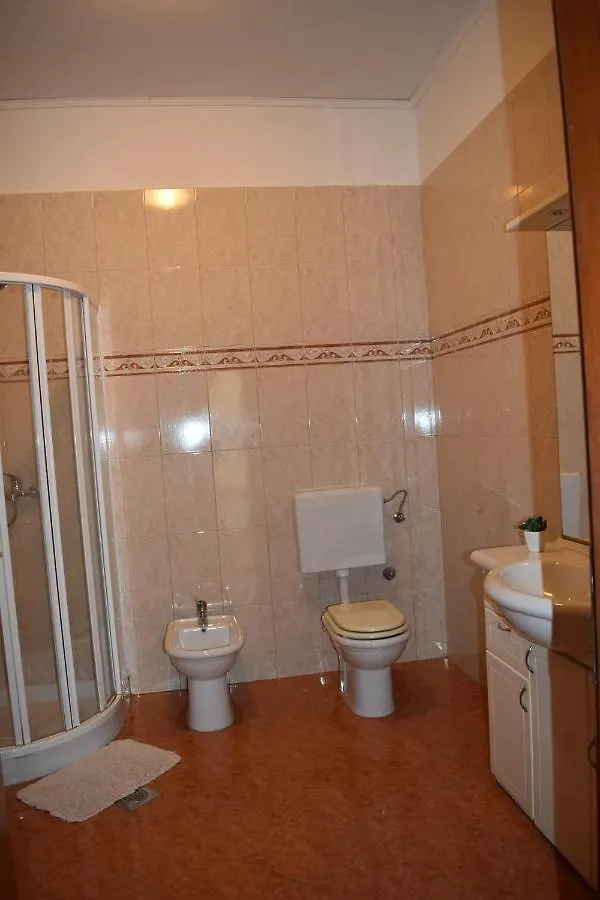 Pet Friendly Apartment Murvi 50 Novigrad